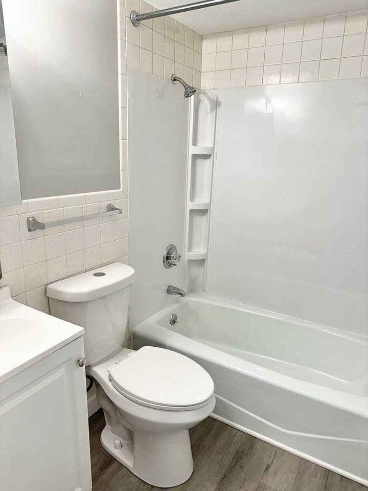 1940 Mark Ave Apt 15 #15 - Photo 7 of 7