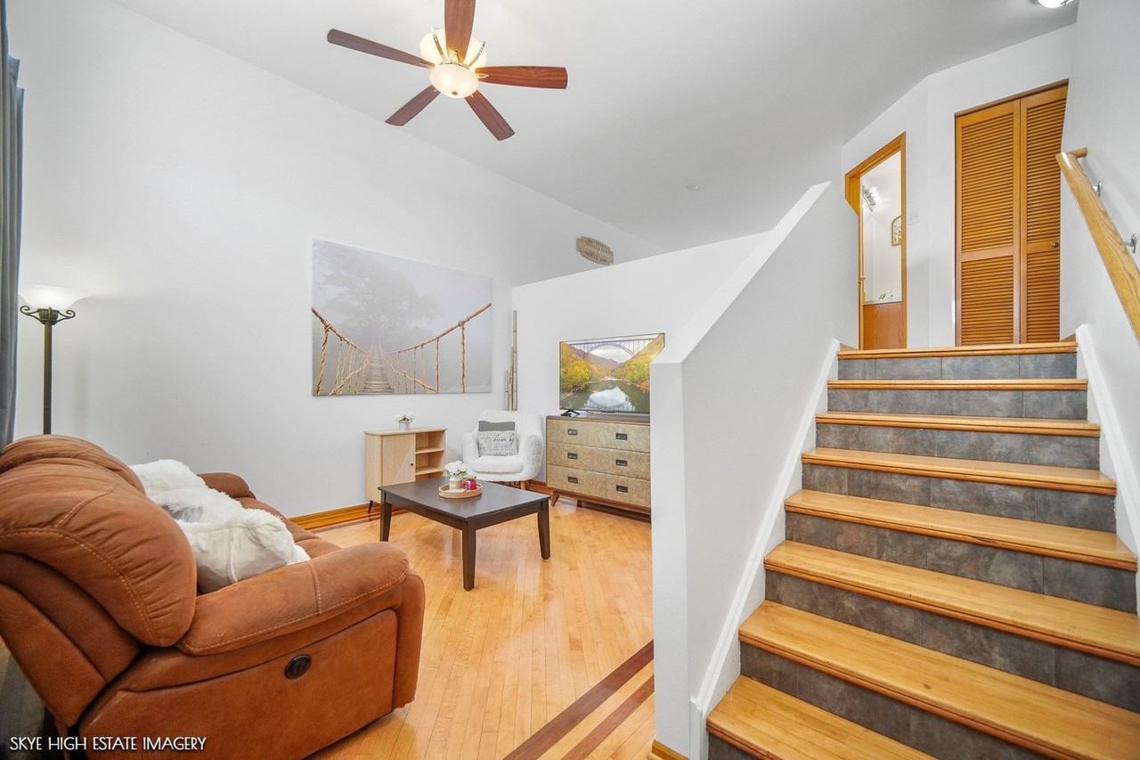 632 Spring Leaf Dr - Photo 4 of 18