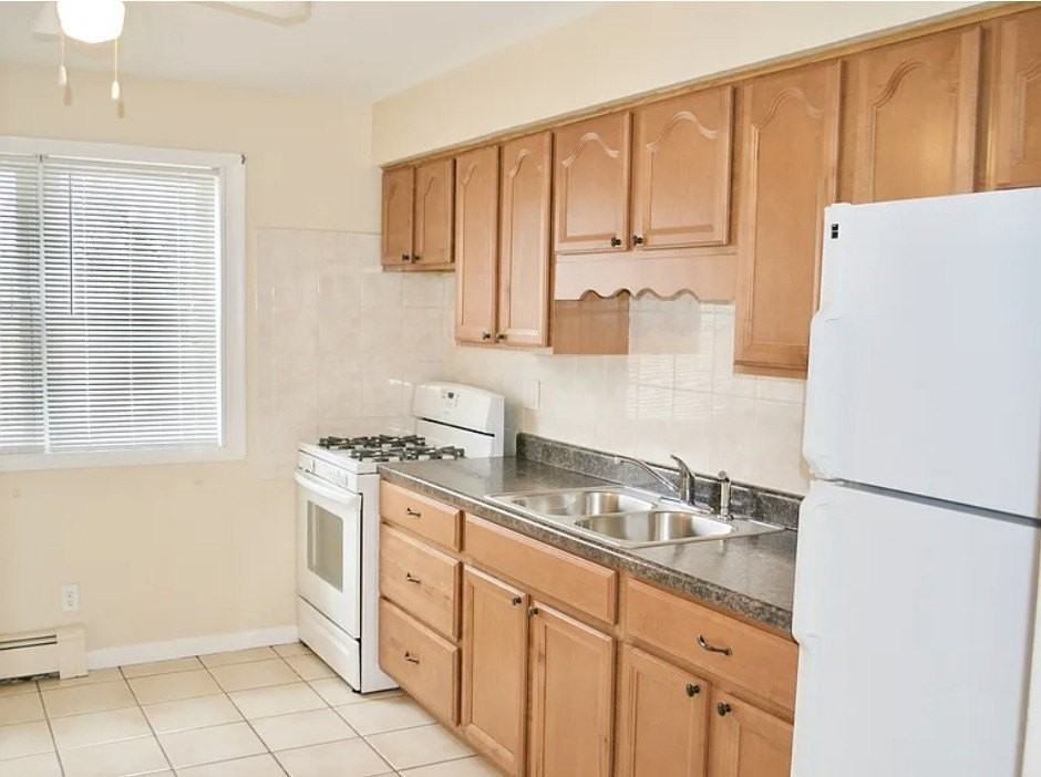 24119 W Hazelcrest Dr Ste 100 #100 - Photo 3 of 6