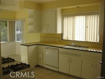 28 S Golden West Ave - Photo 4 of 16