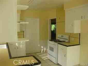 28 S Golden West Ave - Photo 6 of 16