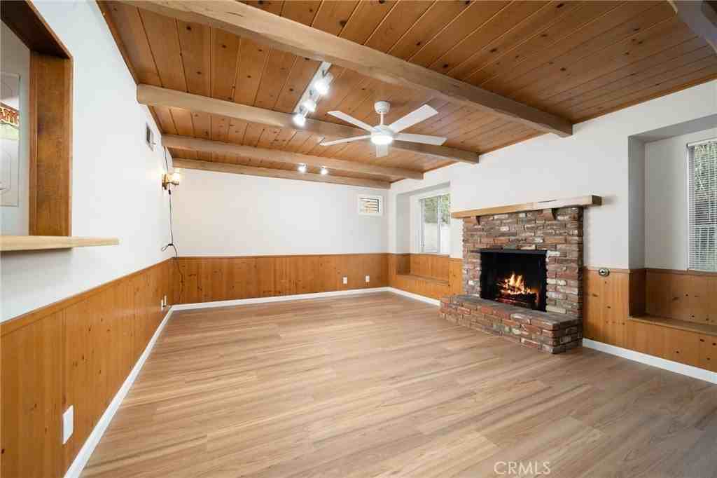 2426 W Valewood St - Photo 6 of 28