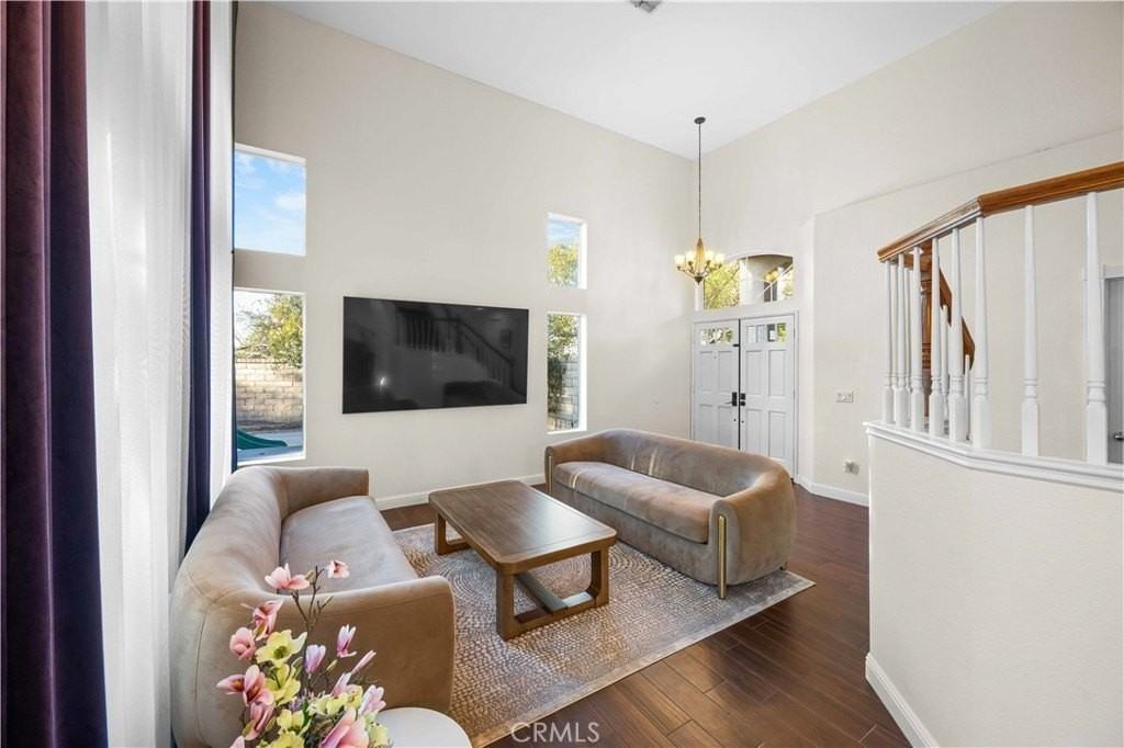 27503 Wellsley Way - Photo 4 of 28