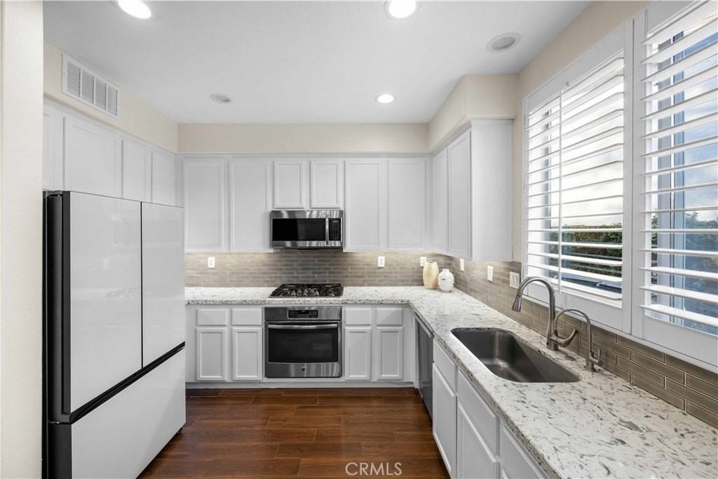 27503 Wellsley Way - Photo 7 of 28