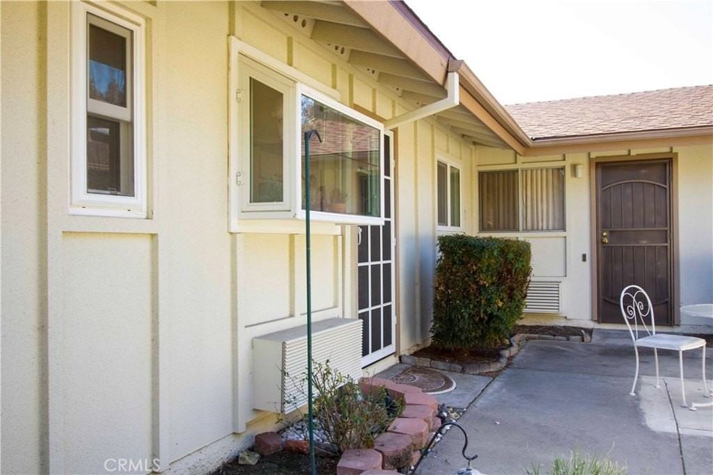 752 Avenida Majorca #C - Photo 5 of 28