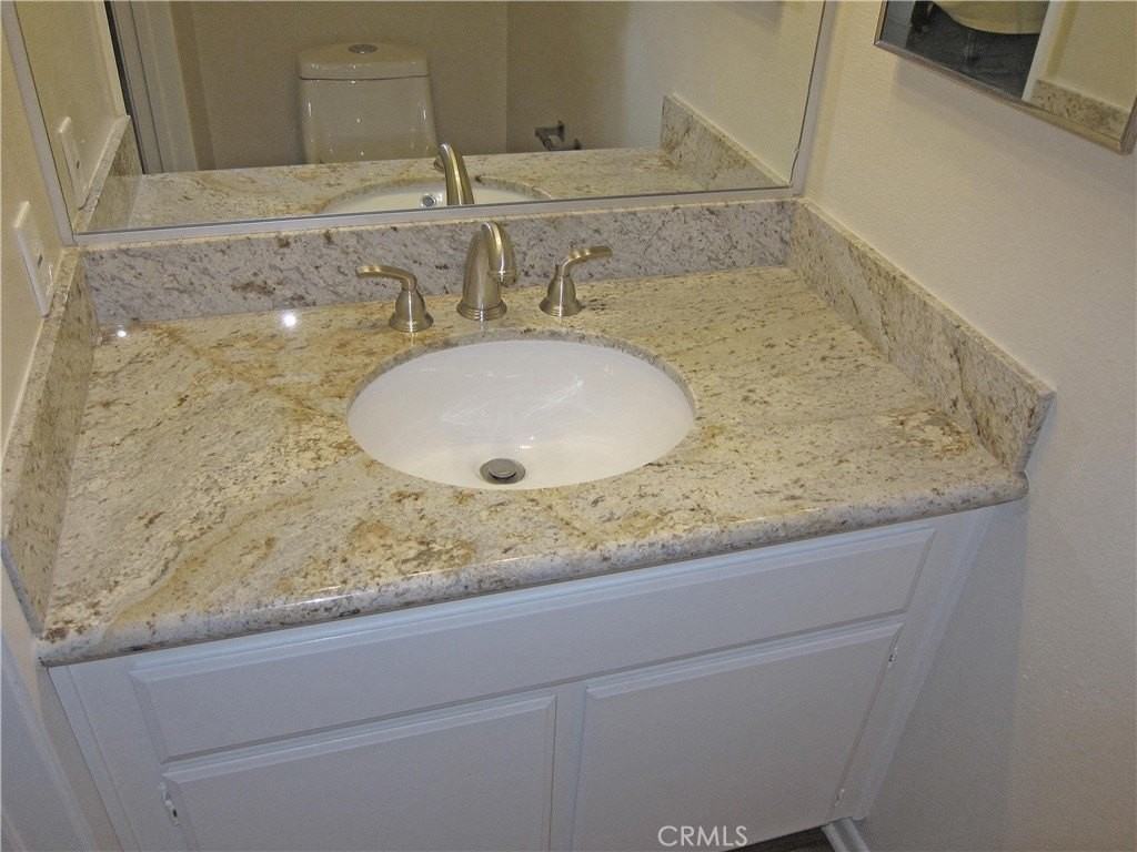 17330 Chatsworth St - Photo 5 of 12