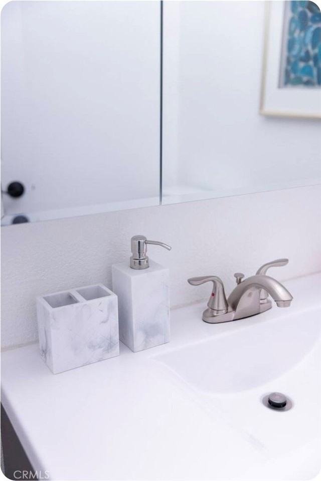 341 Carriage Dr #49 - Photo 4 of 28