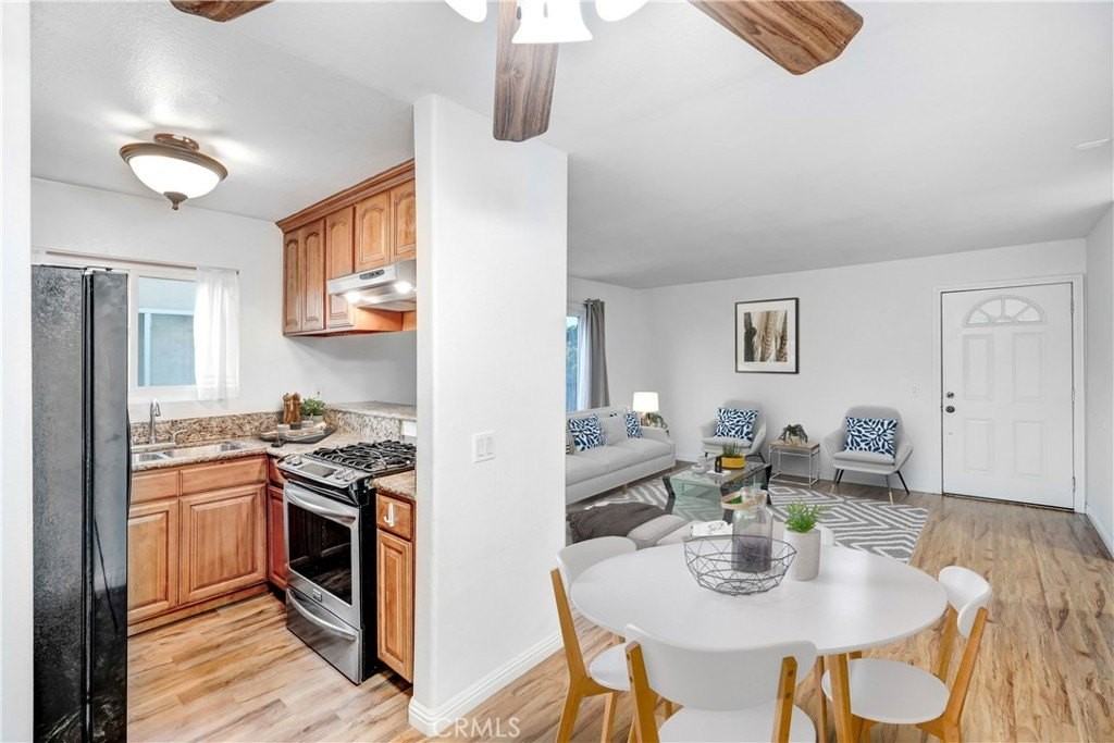 1637 E 5th St #204 - Photo 2 of 30