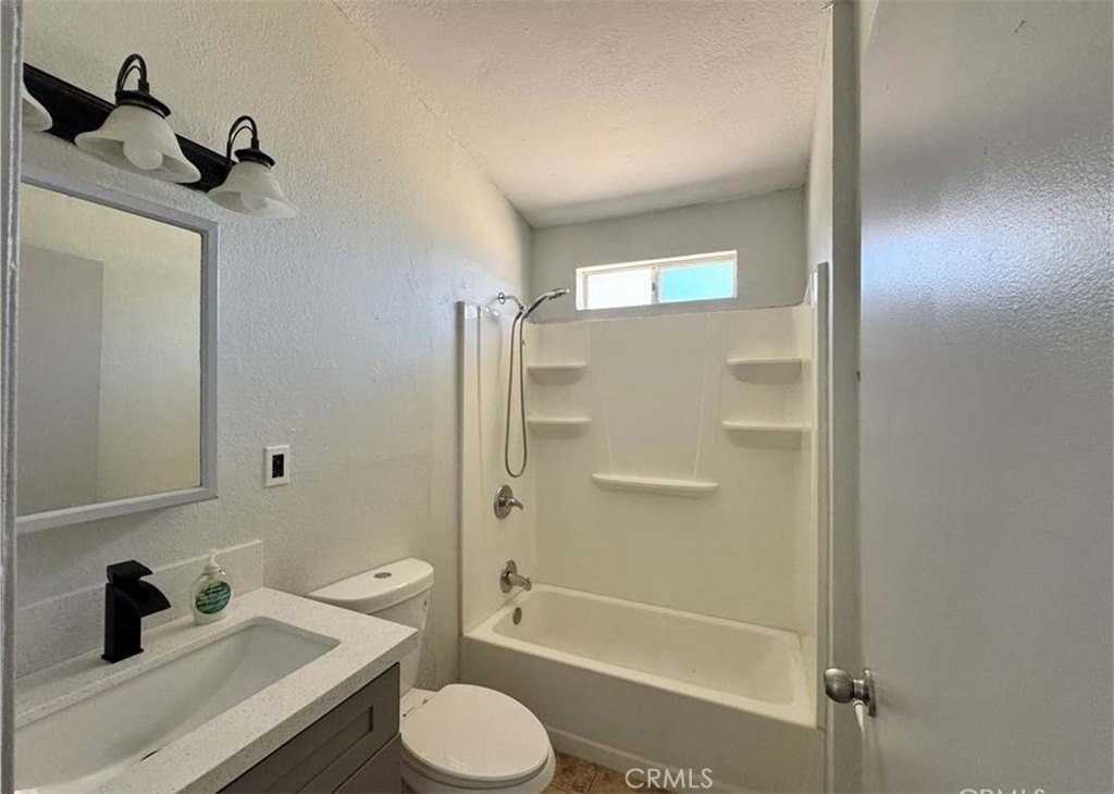 16209 Juniper St - Photo 4 of 5