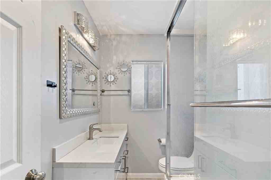 11108 Leolang Ave - Photo 6 of 36