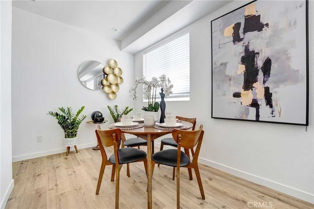 11950 Vanowen St - Photo 7 of 16