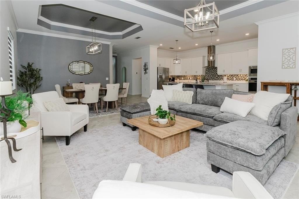 5938 Berwick Ln - Photo 4 of 47