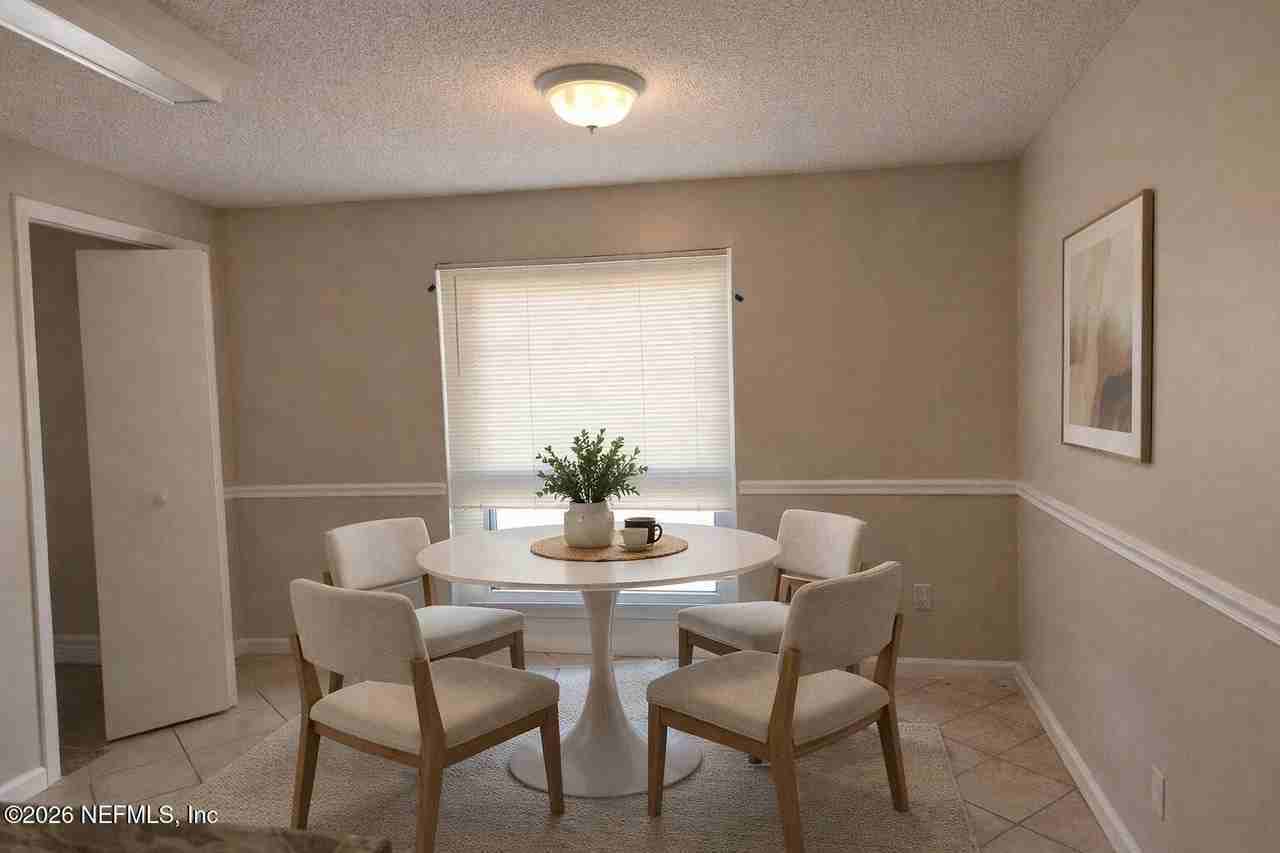 5524 Silkwood Ln - Photo 6 of 18