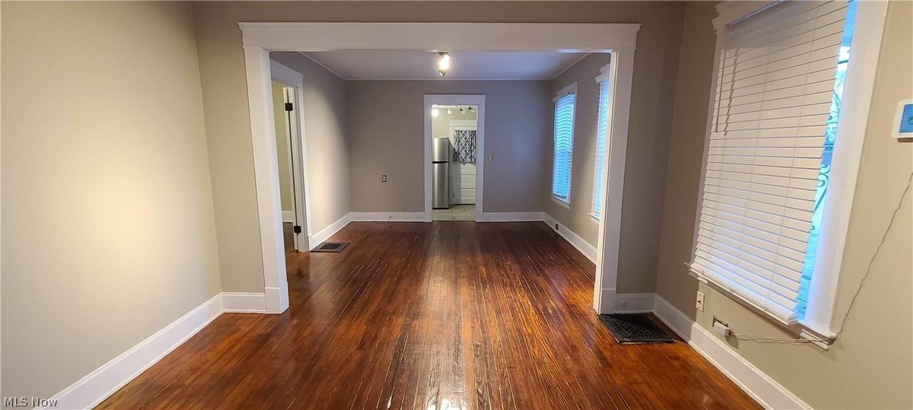 4208 John Ct - Photo 5 of 19