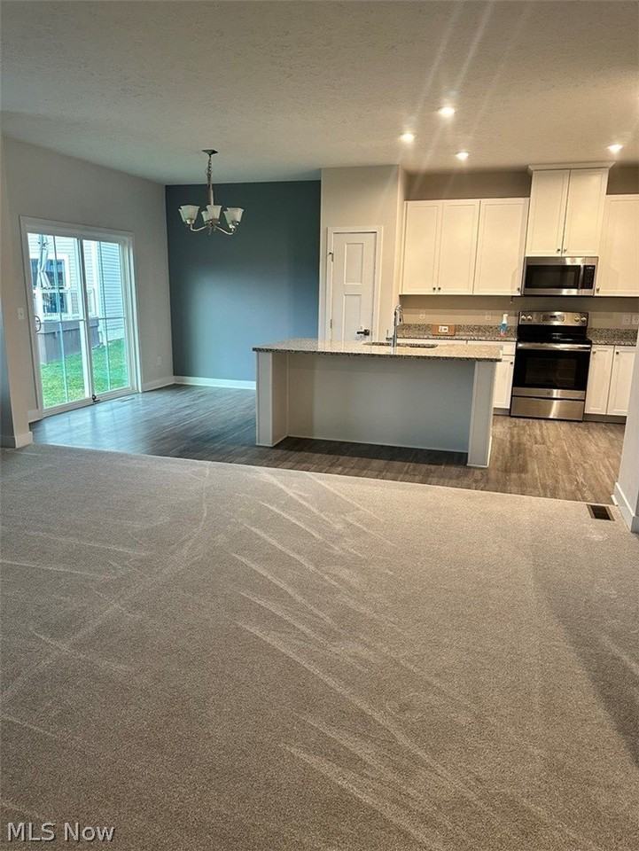 3178 Broadleaf Way - Photo 3 of 20