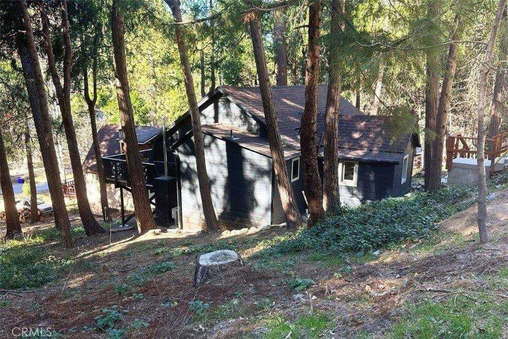 476 Redwood Dr - Photo 3 of 22