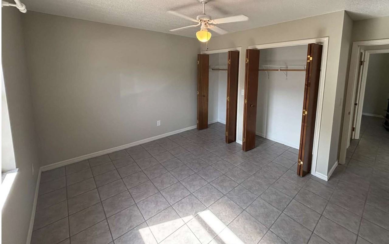 297 Nw Lake City Ave - Photo 3 of 8