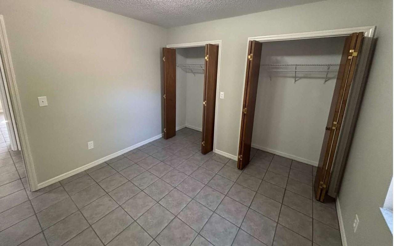 297 Nw Lake City Ave - Photo 4 of 8