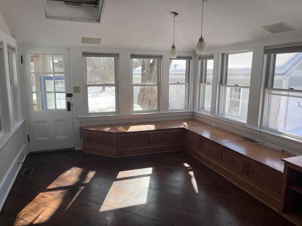 380 Sagamore Rd - Photo 5 of 15