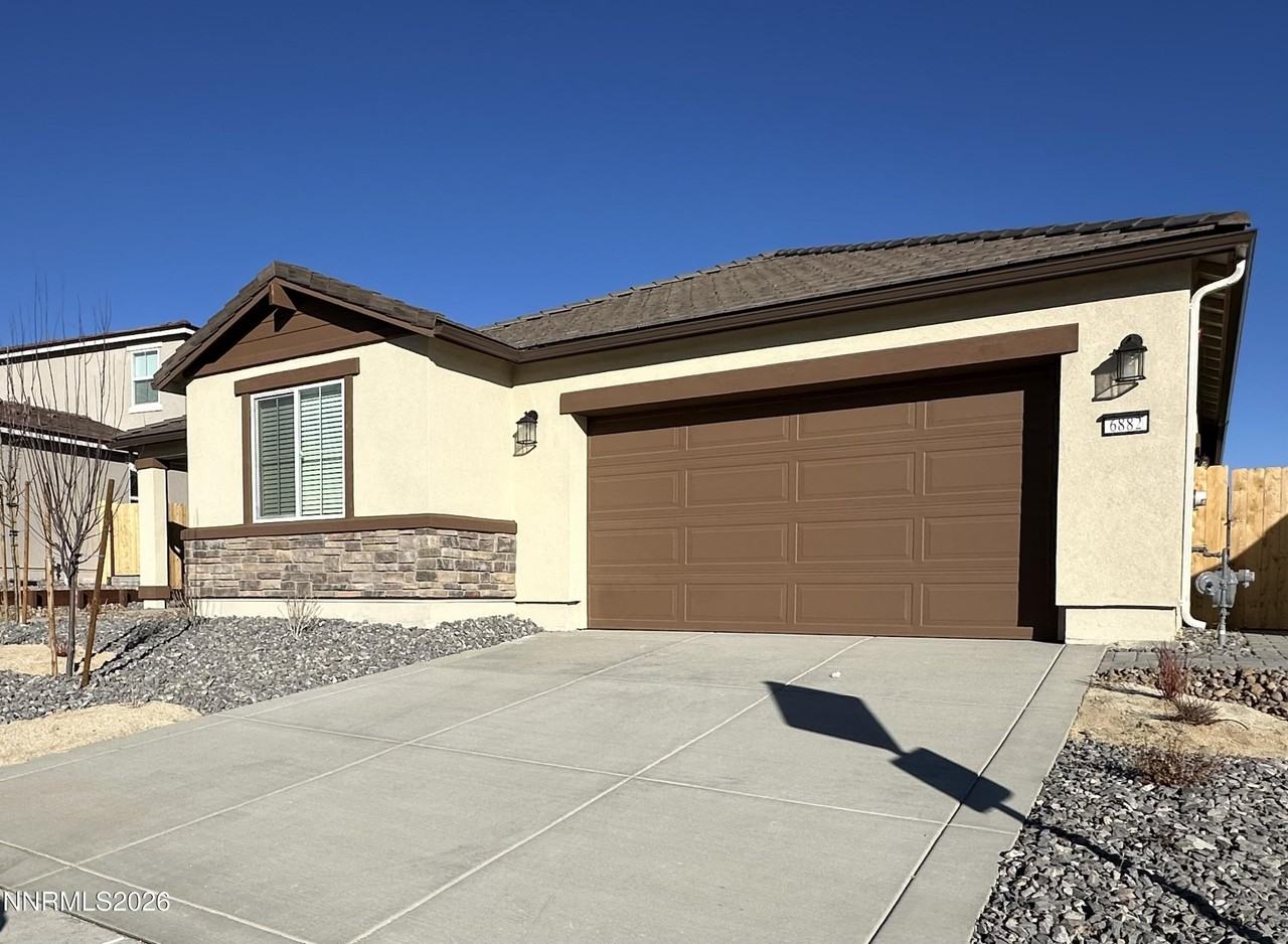 6882 Pilot Peak Rd - Photo 3 of 27