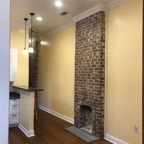 2563 N Prieur St - Photo 3 of 11