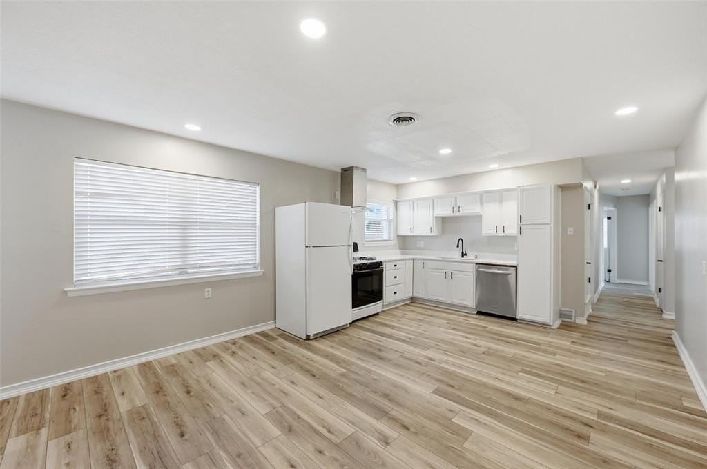 2015 Salem St - Photo 5 of 22