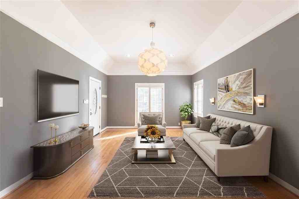 5102 Bradford Dr - Photo 5 of 18