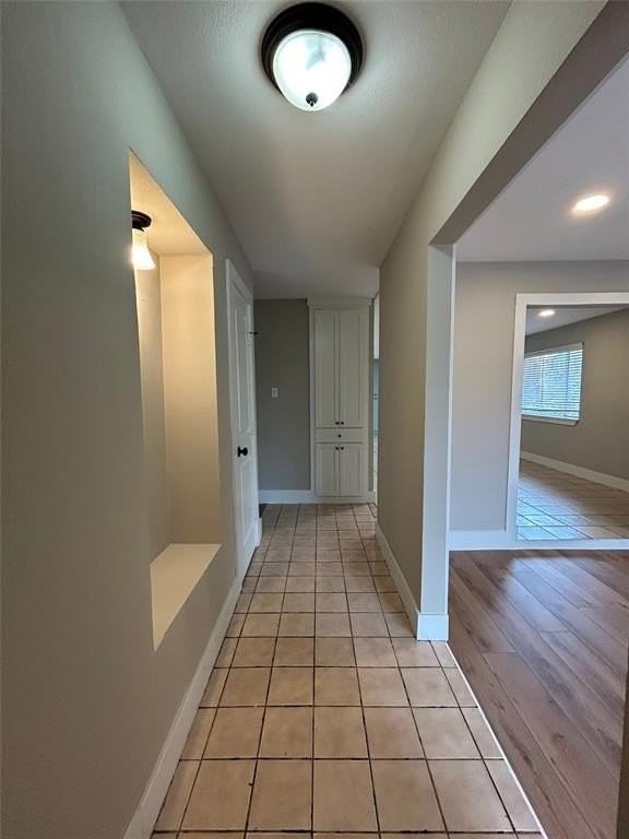 5556 Macarthur Dr - Photo 4 of 25