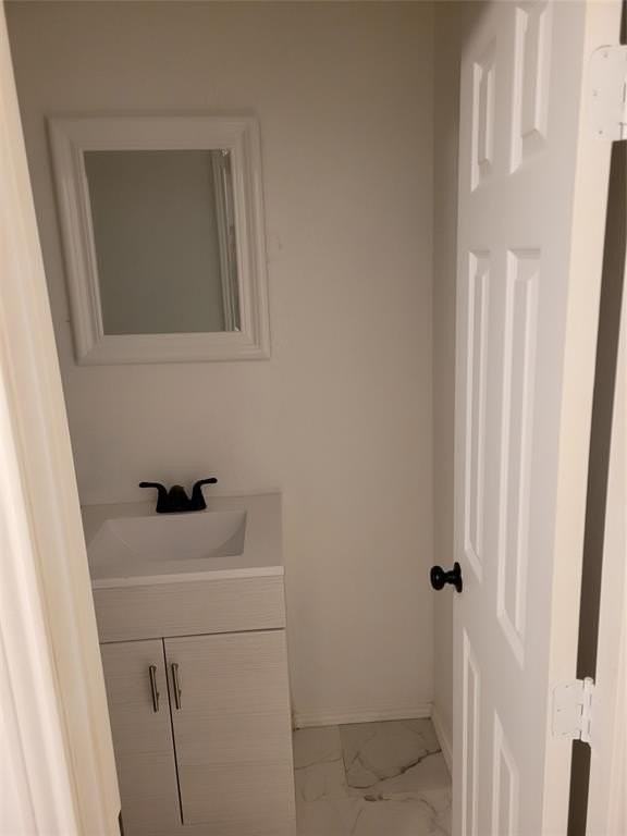 609 E University Ave #B - Photo 7 of 7