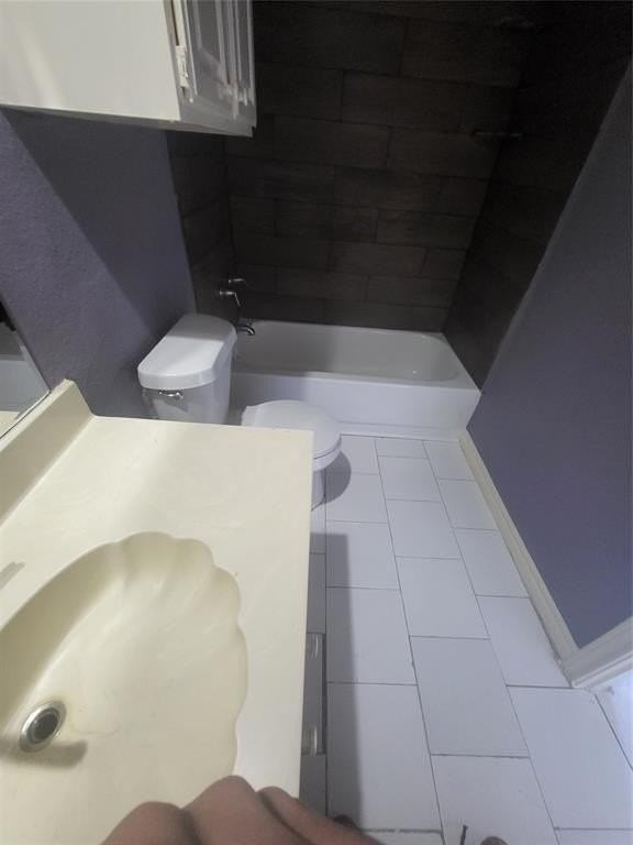 2808 Rutgers Cir #B - Photo 7 of 7