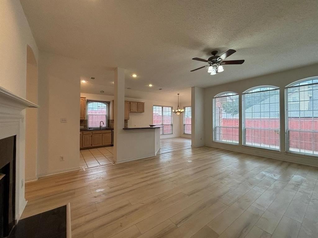 4673 Wales Dr - Photo 4 of 27