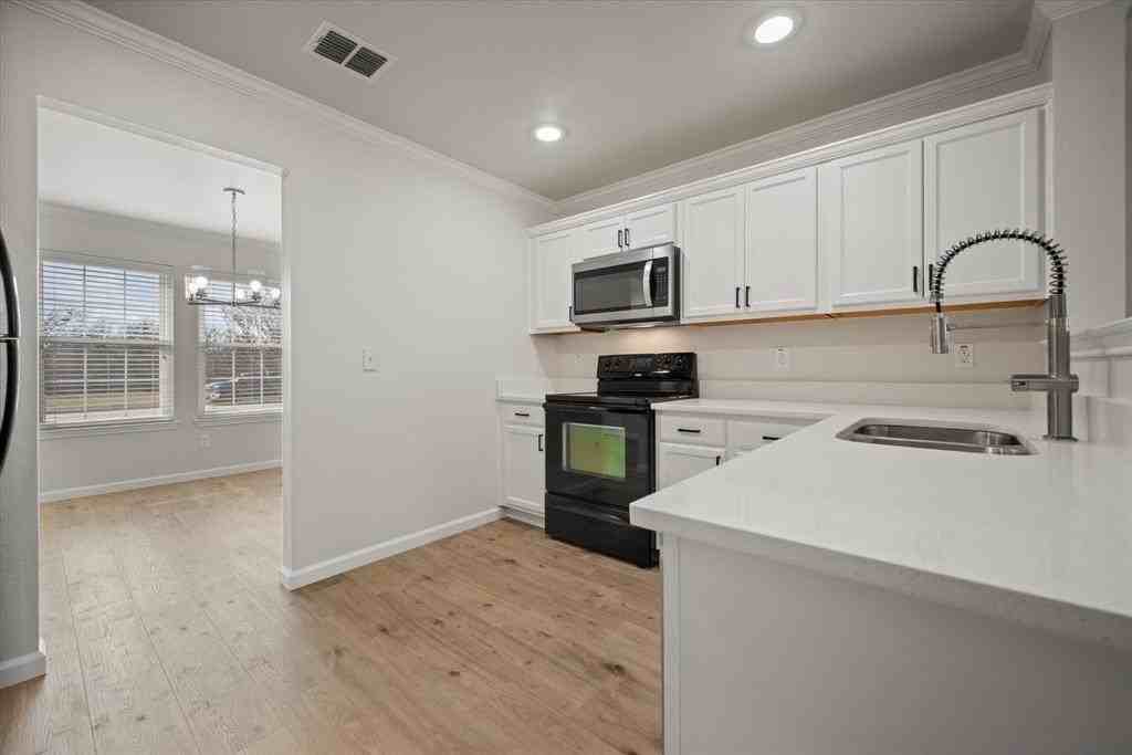 16444 Cowboy Trl - Photo 6 of 24