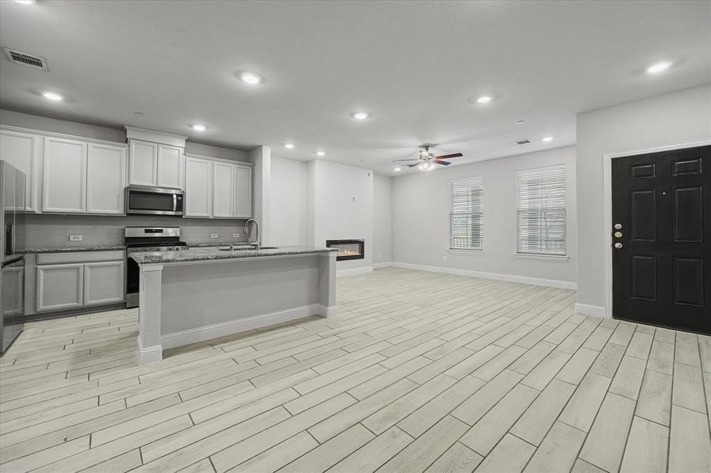 7808 Manilla Dr - Photo 7 of 31