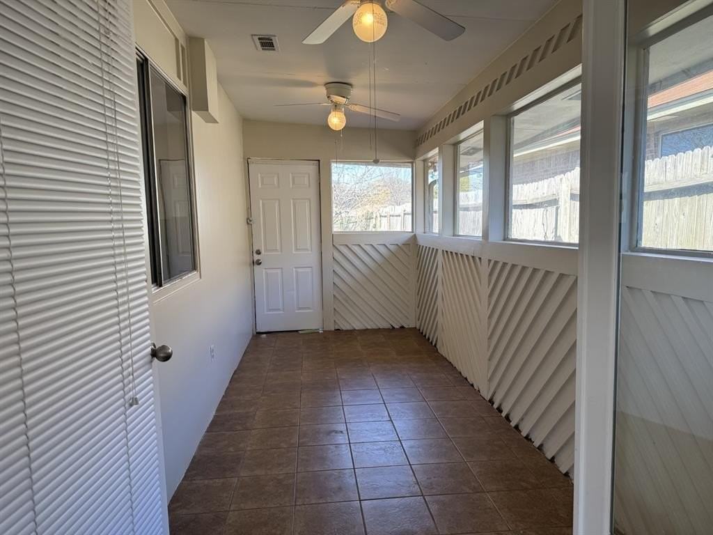 705 Kingsbridge Dr - Photo 5 of 25