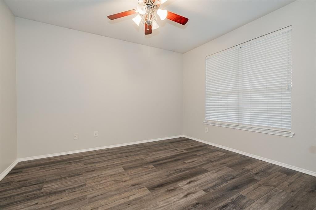 10321 Augusta Ln - Photo 3 of 33