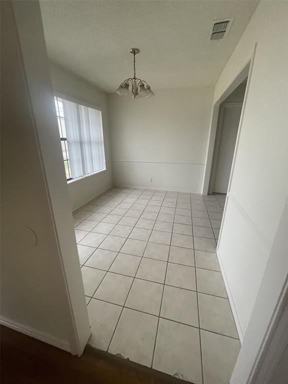 715 W Chestnut St - Photo 4 of 5