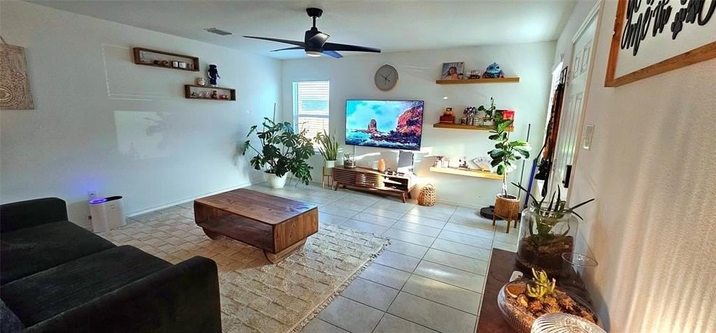 2704 Slatewood Dr - Photo 4 of 9