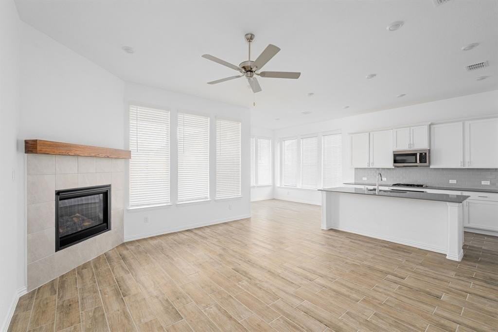 3108 Cottonwood Ln - Photo 4 of 17