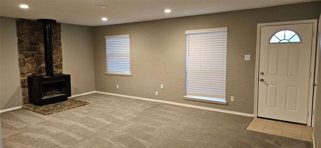 2025 Lamont Dr - Photo 5 of 23