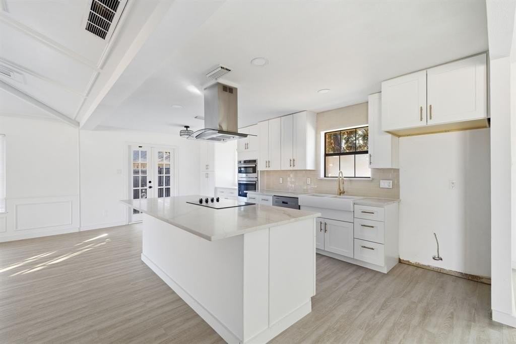 18516 Featherwood Dr - Photo 7 of 32