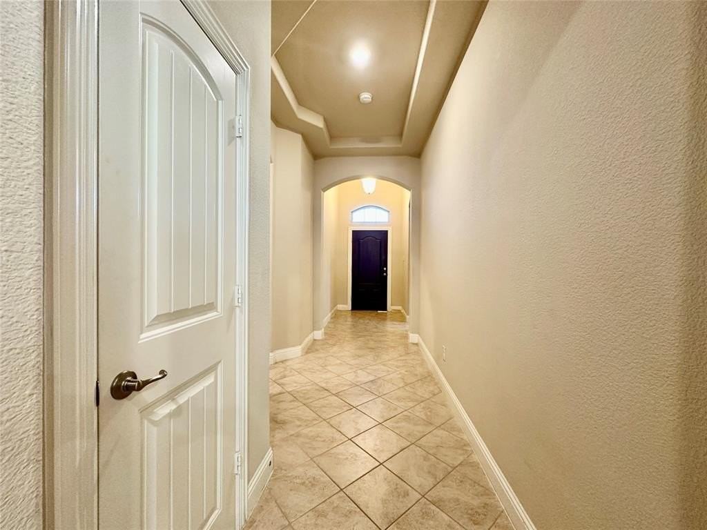 16205 Weymouth Dr - Photo 5 of 20