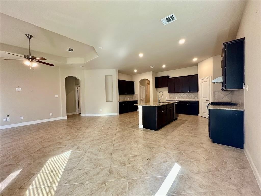 16205 Weymouth Dr - Photo 7 of 20