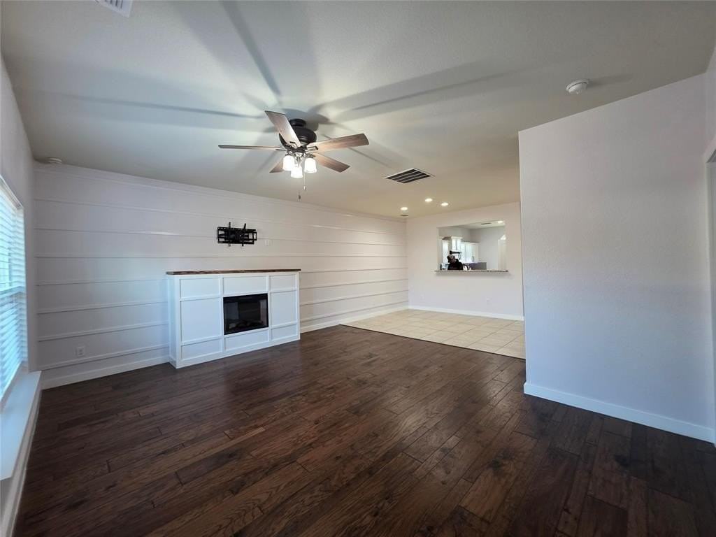 149 Ryan St - Photo 7 of 38