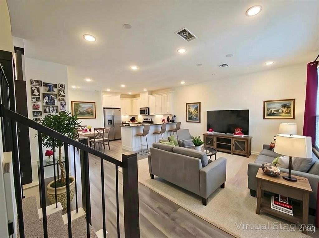 424 4th St - Photo 2 of 33