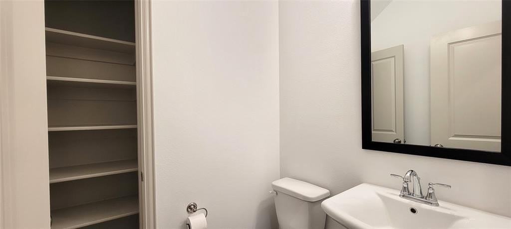 424 4th St - Photo 7 of 33