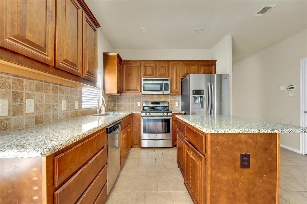 6815 Elderberry Dr - Photo 7 of 29