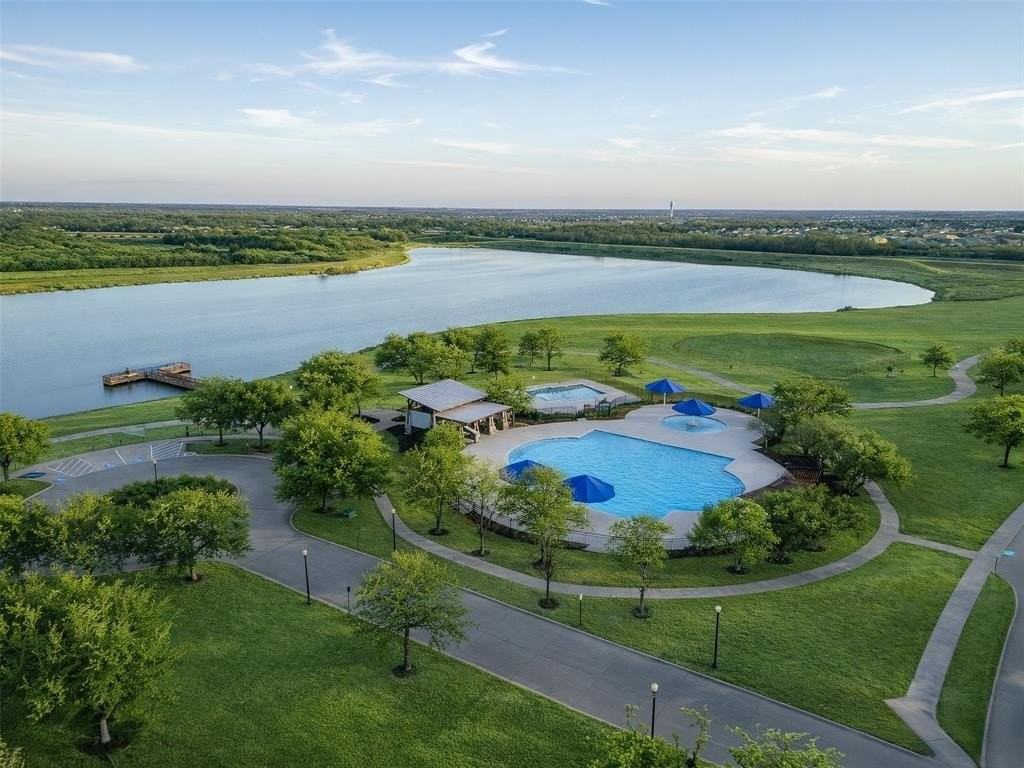 3325 Stanley St - Photo 5 of 18