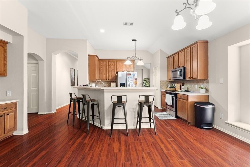 2605 Swan Dr - Photo 4 of 22