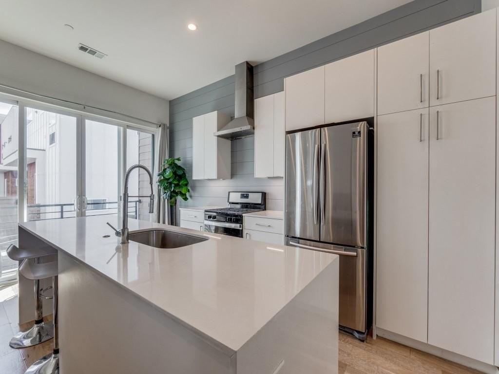 1514 N Washington Ave #105 - Photo 4 of 12