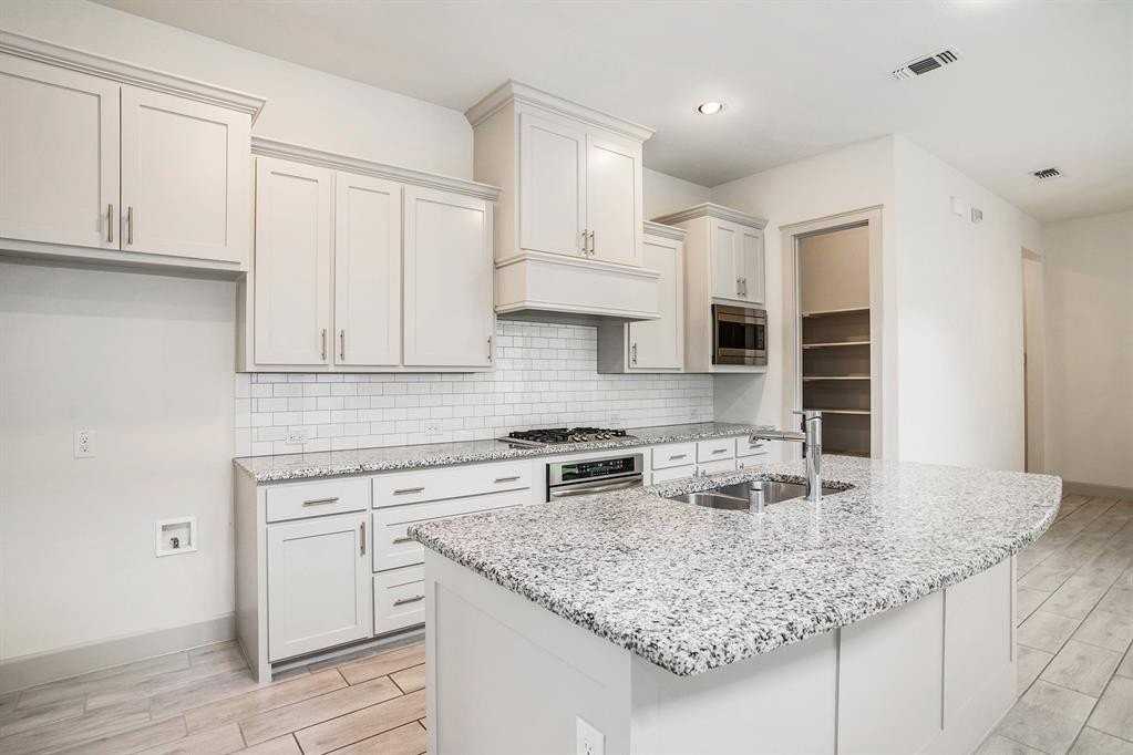 4618 Marble Canyon Way - Photo 5 of 26